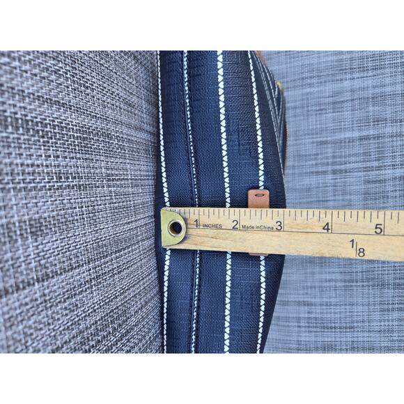 Fossil Devon Black White Striped Heart Crossbody Bag Key - Picture 13 of 13